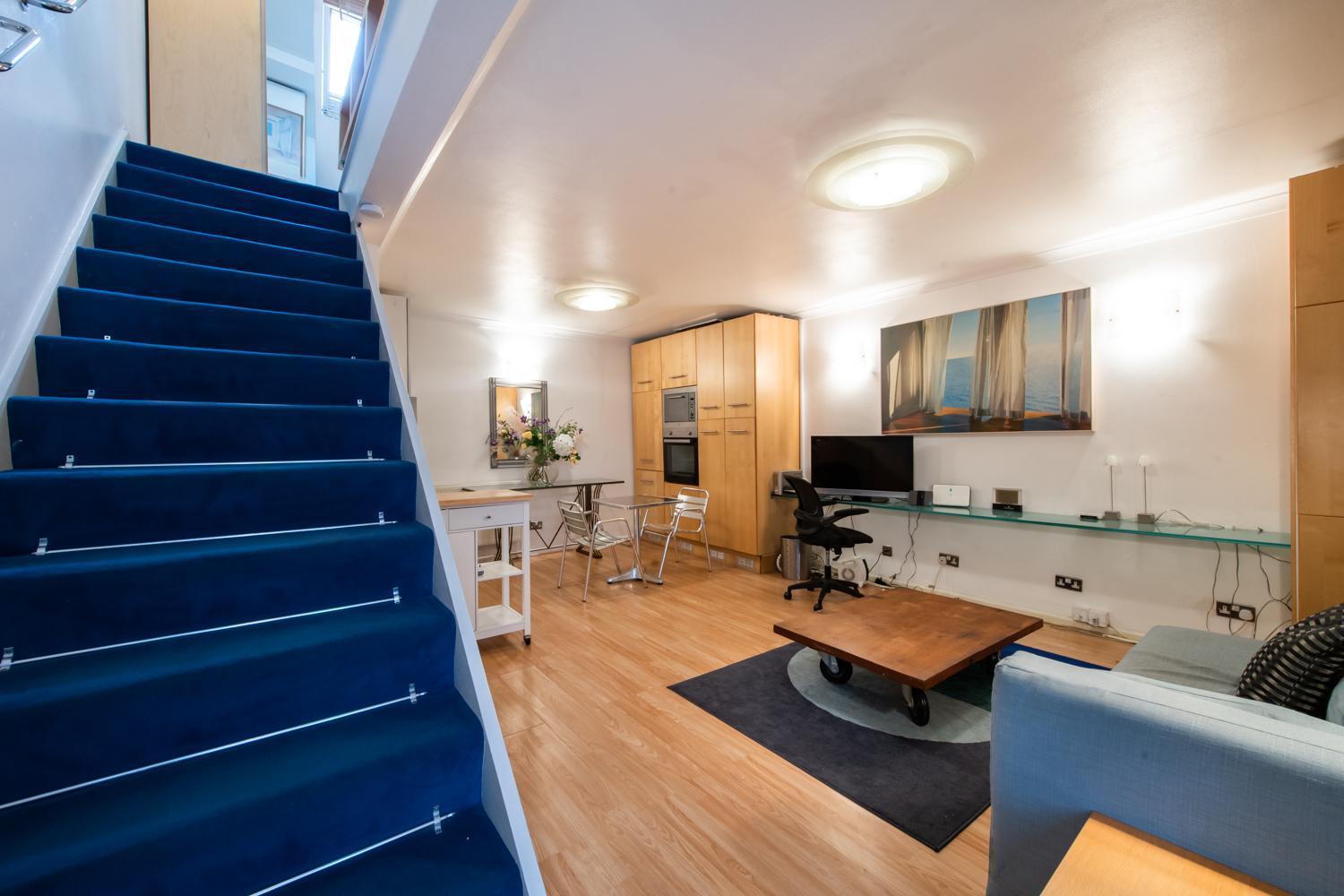 Appartamento Charming 1Bed In Kings Cross Londra Esterno foto