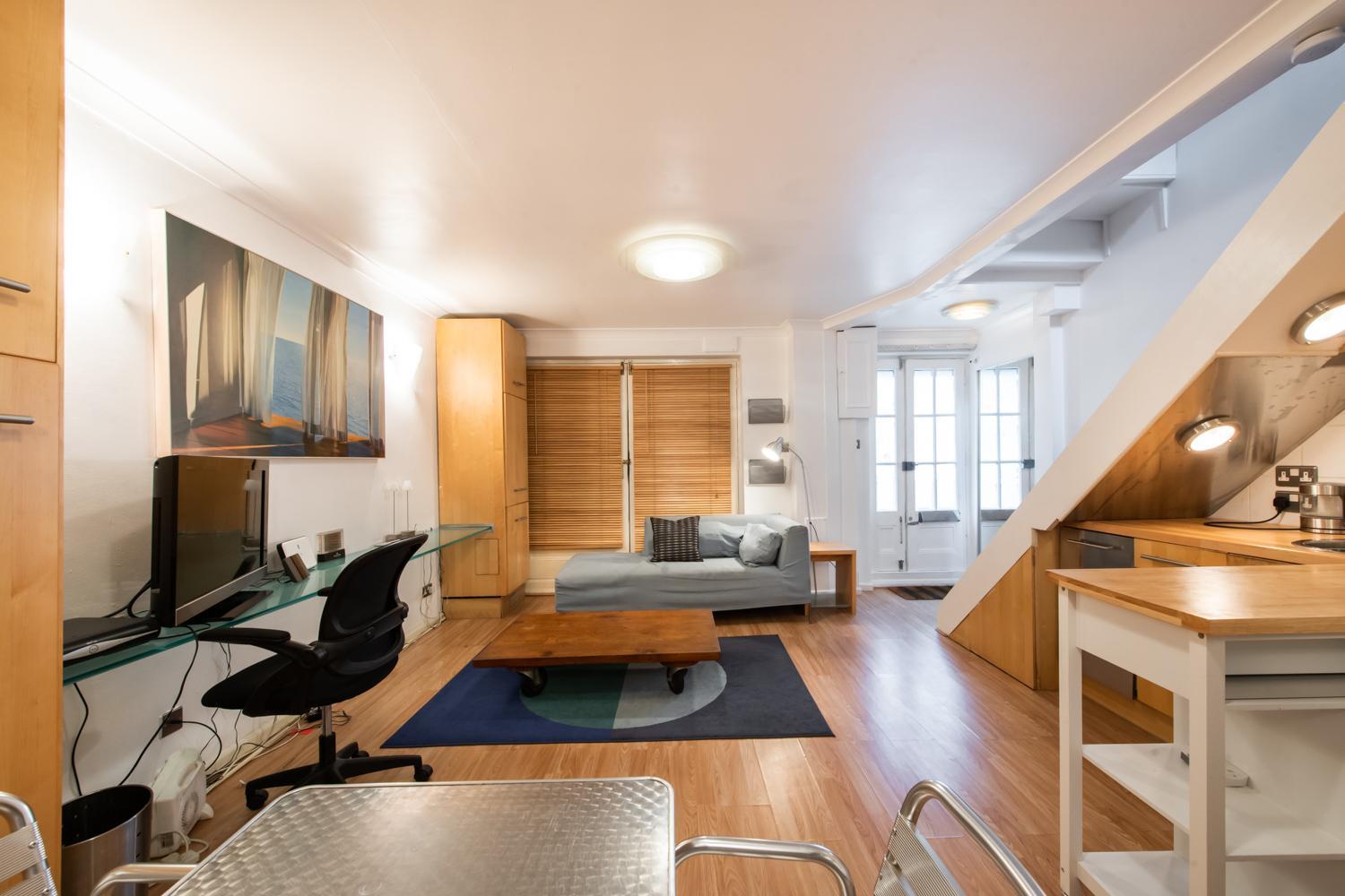 Appartamento Charming 1Bed In Kings Cross Londra Esterno foto